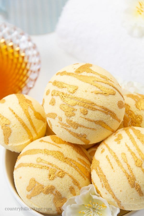 Milk and honey bath bombs