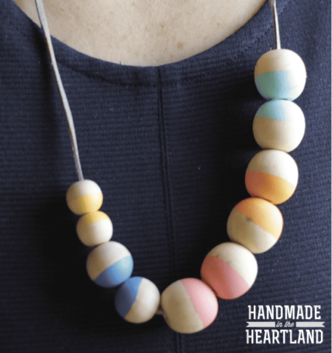 See these great ideas for DIY wood bead necklaces. We have 11 ideas here for unique & pretty necklaces 