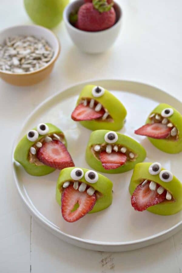 20 Easy, fast and fun Halloween Appetizers and Party Snacks #Halloween #Appetizers #PartySnacks