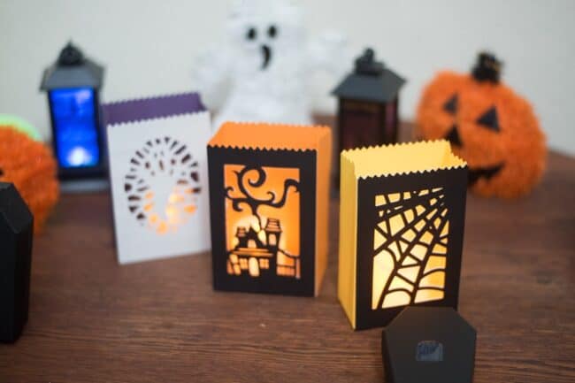 Halloween decorations using your Cricut machine